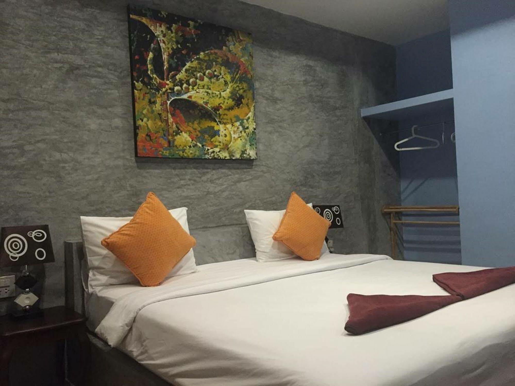 Bro&Sis Place Koh Tao Exterior photo